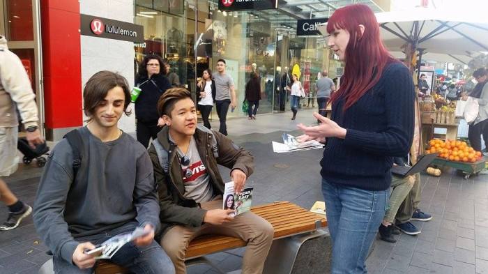 Street Conversations: Communication